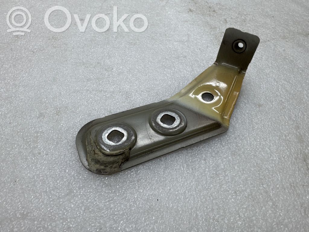 BMW 3 G20 G21 Fender mounting bracket 
