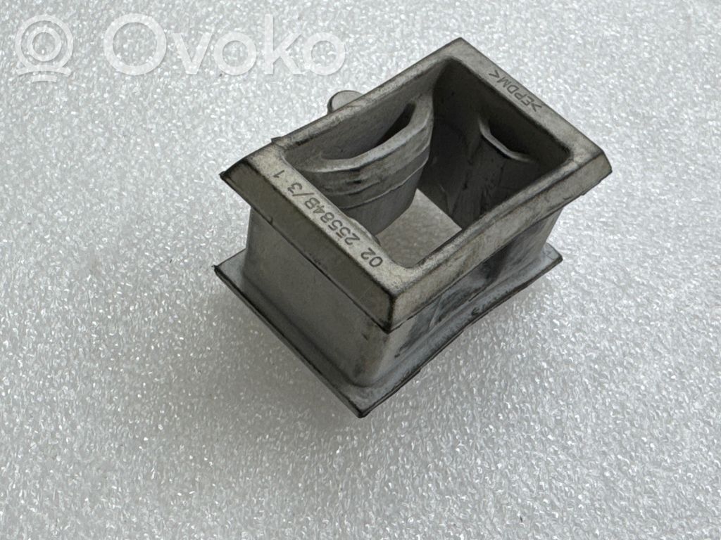 Tesla Model 3 Support, fixation radiateur 