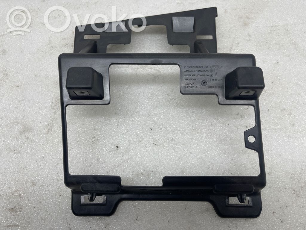 Tesla Model X Inny element deski rozdzielczej 