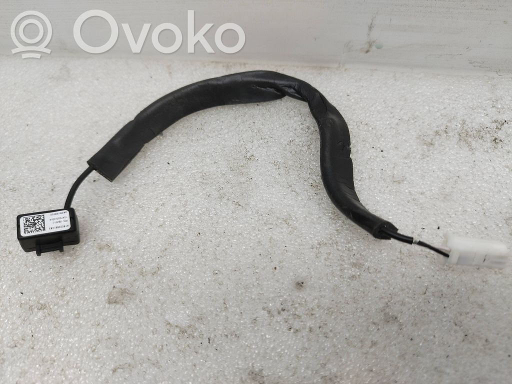 Mikrofoni (bluetooth/puhelin)   104700000A
