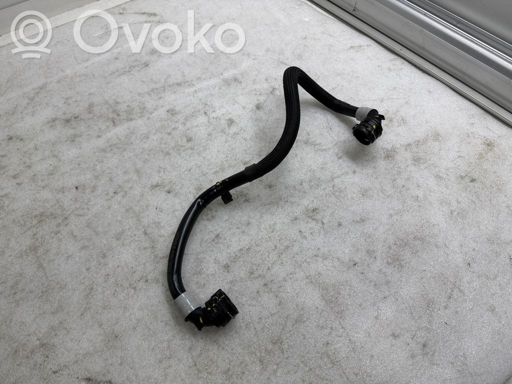 Tesla Model Y Electric car engine cooling hoses/pipes 