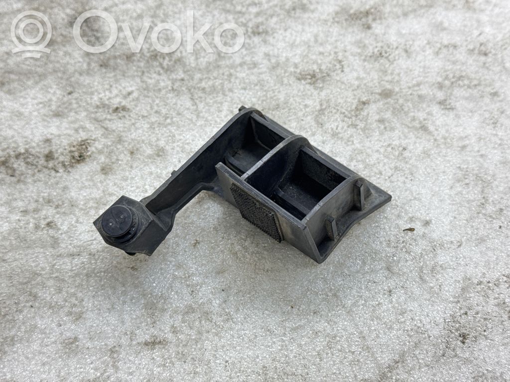 Tesla Model Y Sill/side skirt trim 