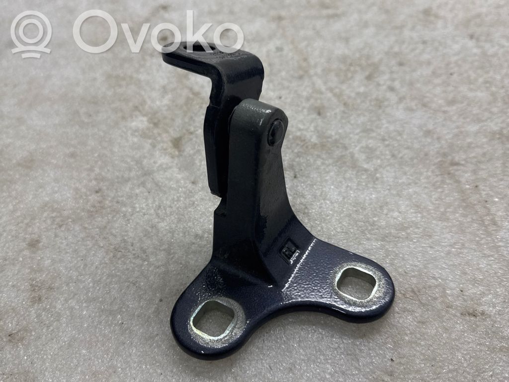 Front door upper hinge   3061287A