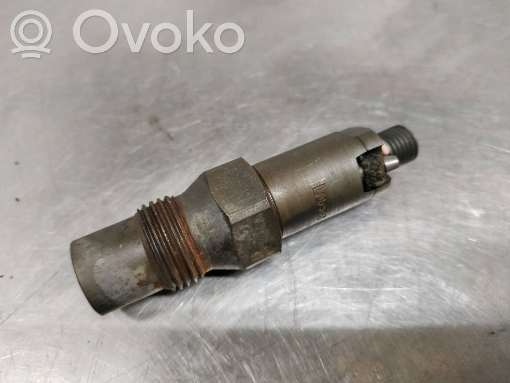 Ford Mondeo MK II Fuel injector 