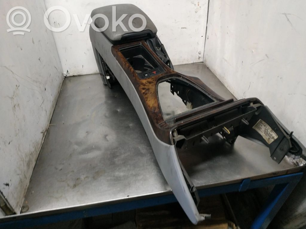 Armrest   690416502