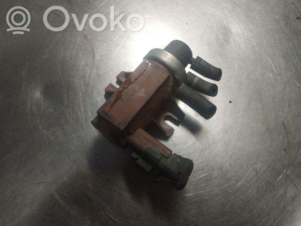 Ford Focus Tyhjäkäynti-säätöventtiili (säädin) 