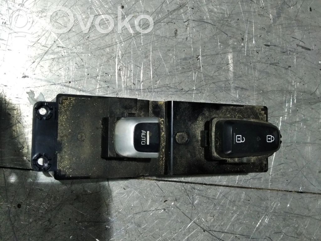 KIA Optima Electric window control switch 
