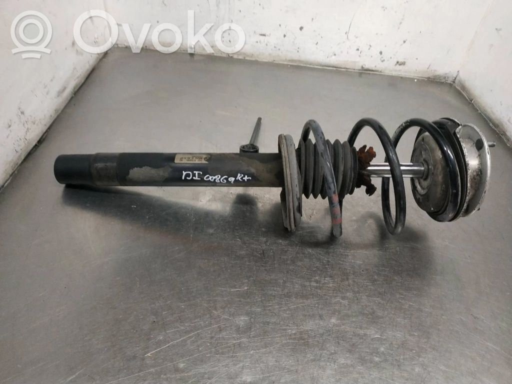 BMW 3 E46 Priekšpusē amortizators 
