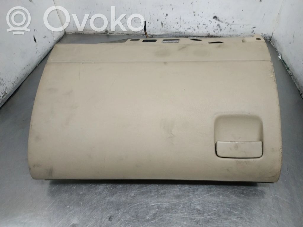 Audi A8 S8 D3 4E Glove box 
