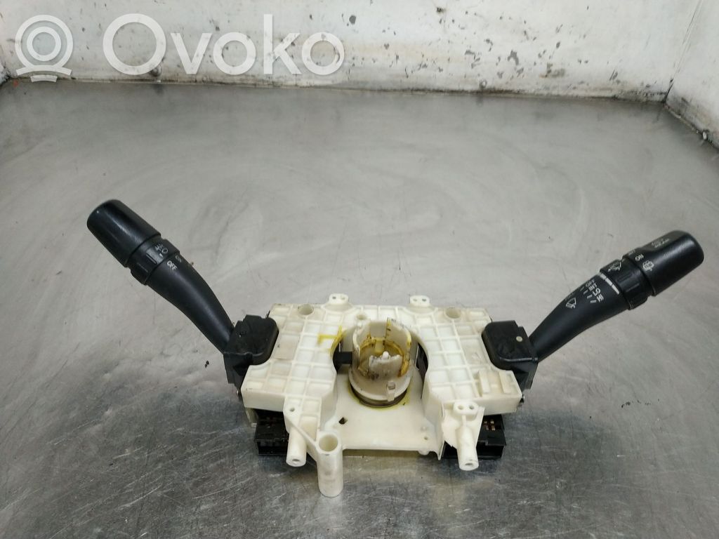 Multifunctional control switch/knob   061221