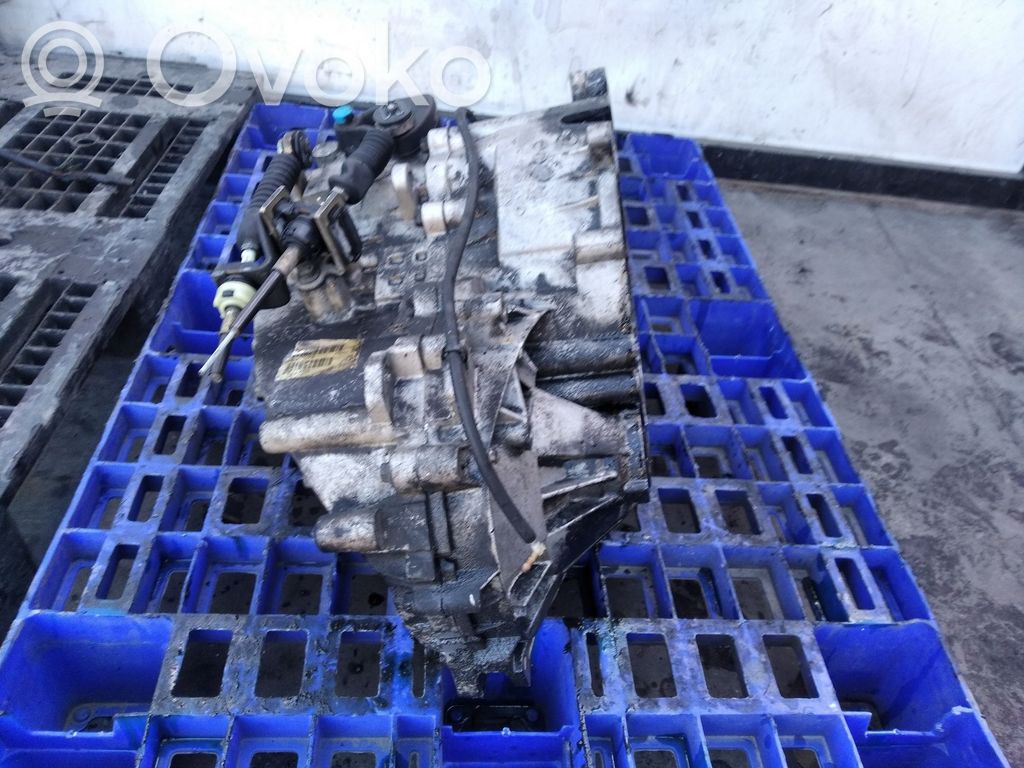 Volvo S80 Manualna 5-biegowa skrzynia biegów 