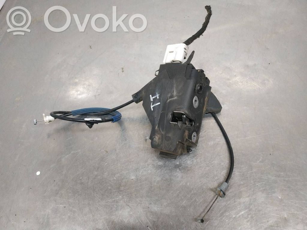 Peugeot 407 Rear door lock 