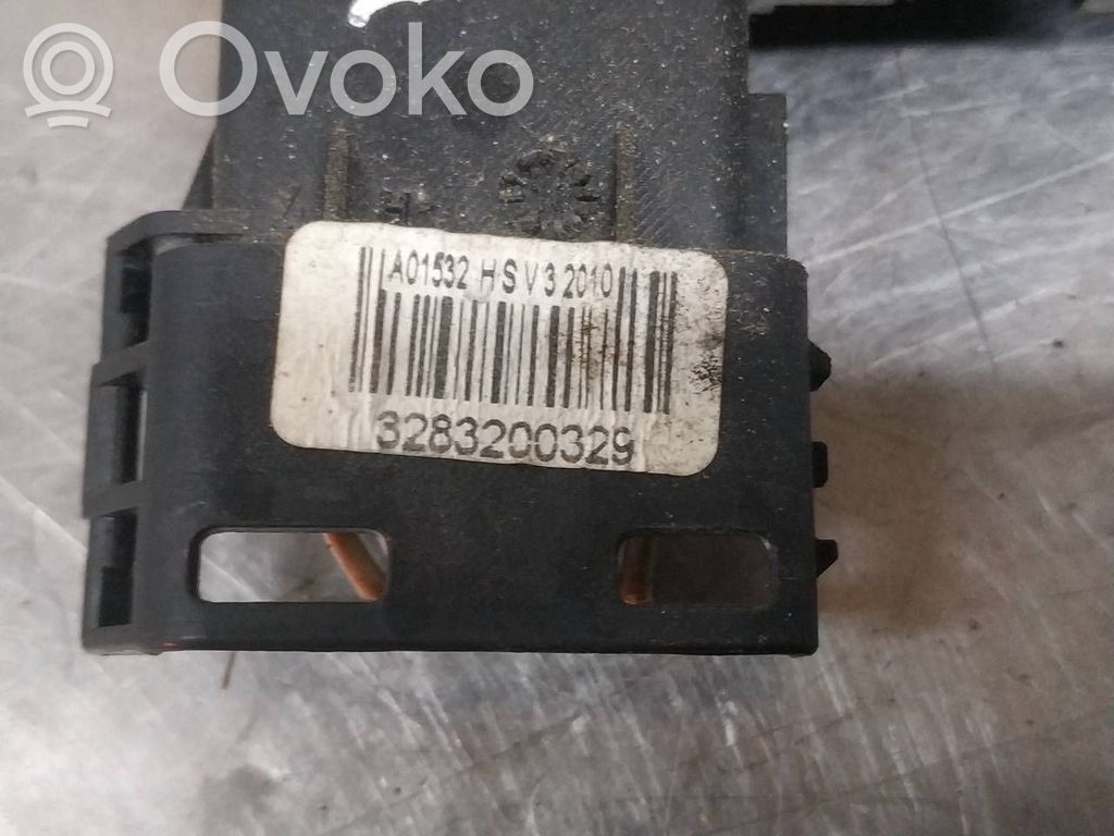 Citroen C5 Front door lock 