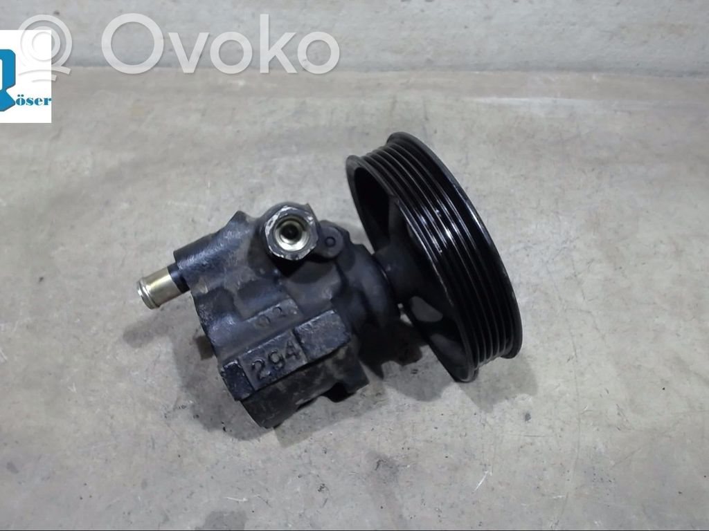 Volvo 460 Ohjaustehostimen pumppu 