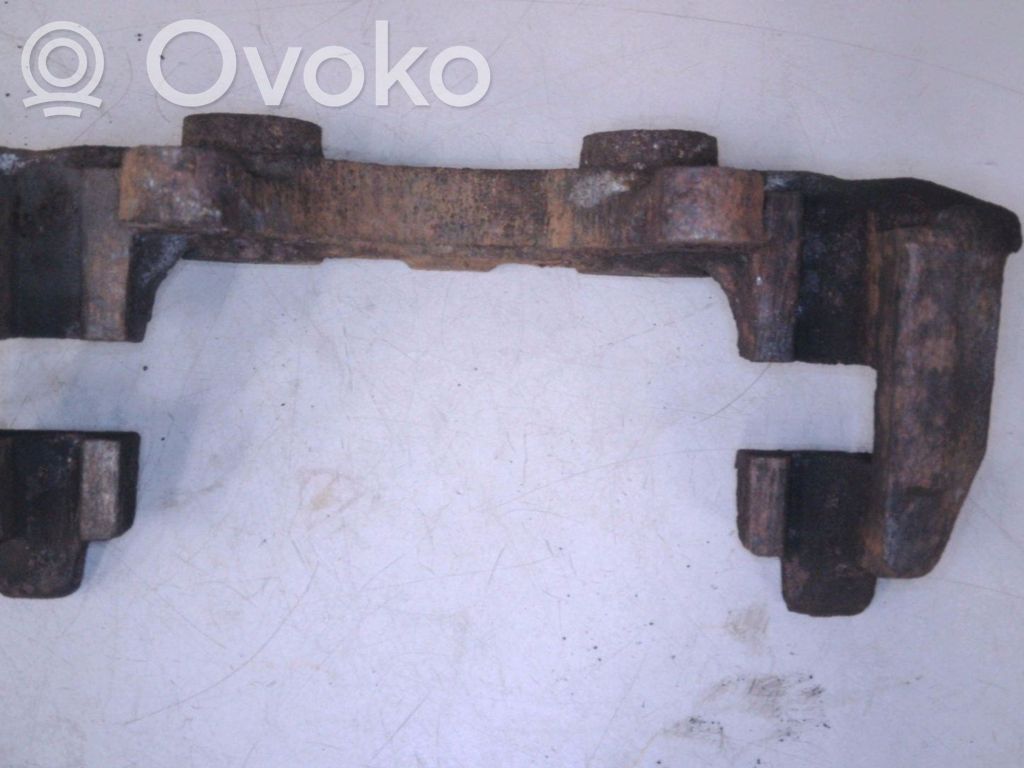 Opel Corsa B Priekšējais suports 