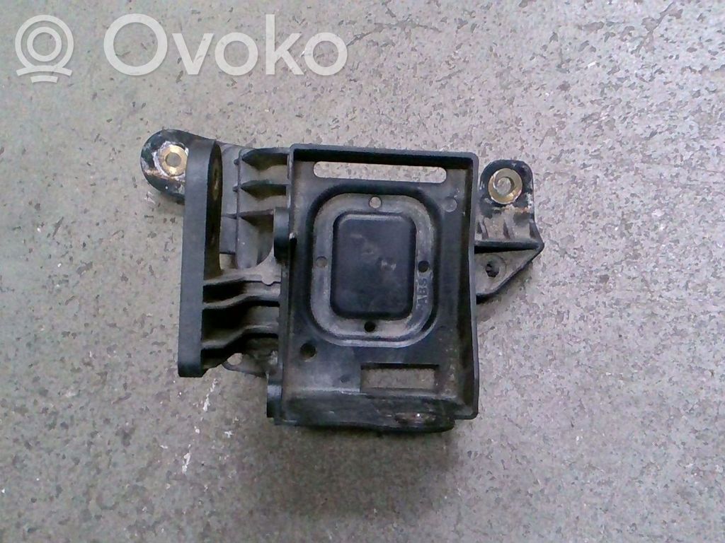 Opel Zafira B ABS pump bracket 