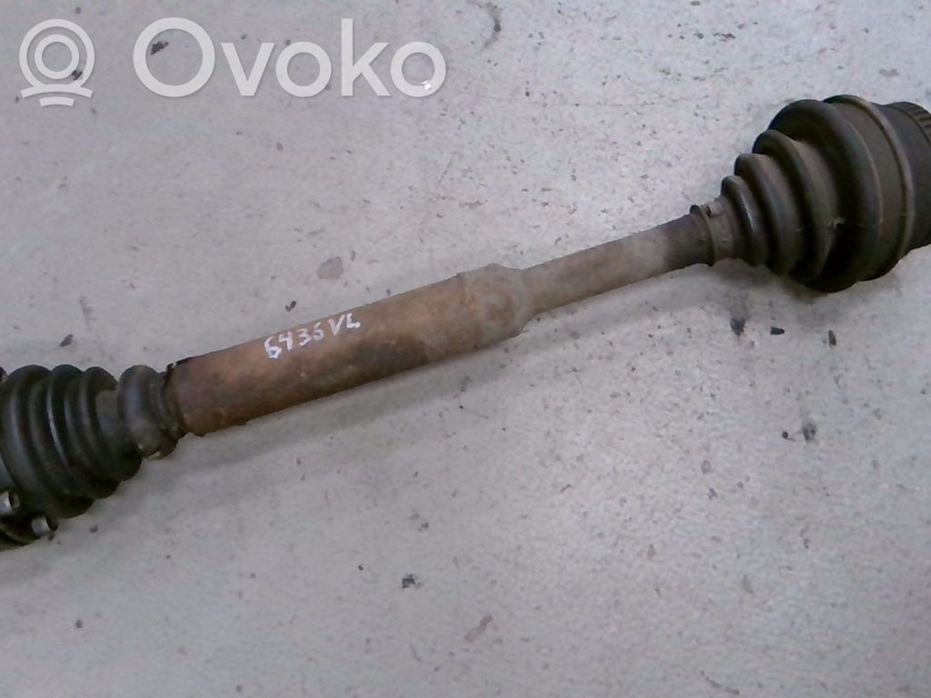Volkswagen PASSAT B5 Etuvetoakseli 