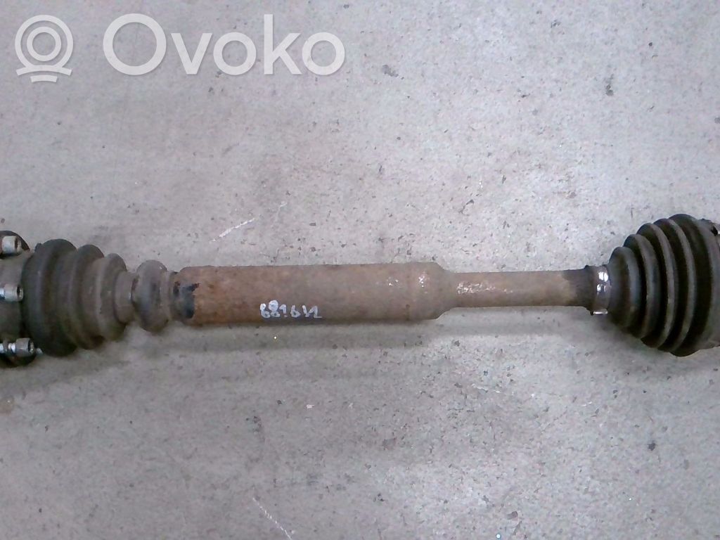 Volkswagen PASSAT B5 Etuvetoakseli 