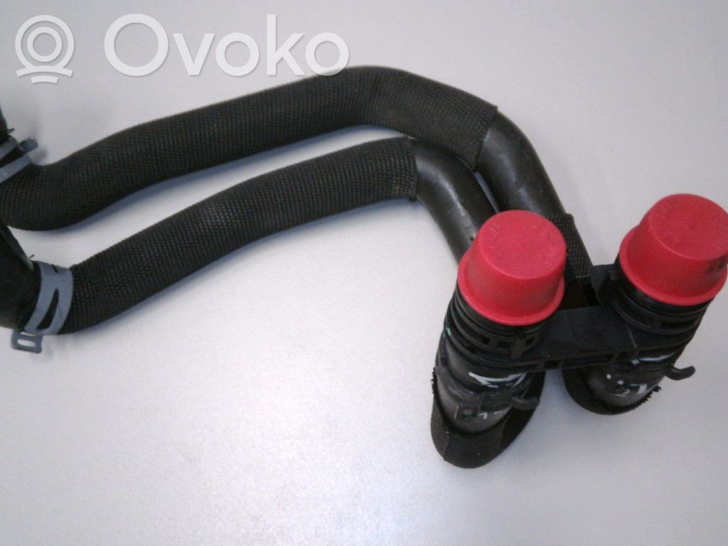Volkswagen PASSAT B8 Conductă/furtun lichid de răcire motor 