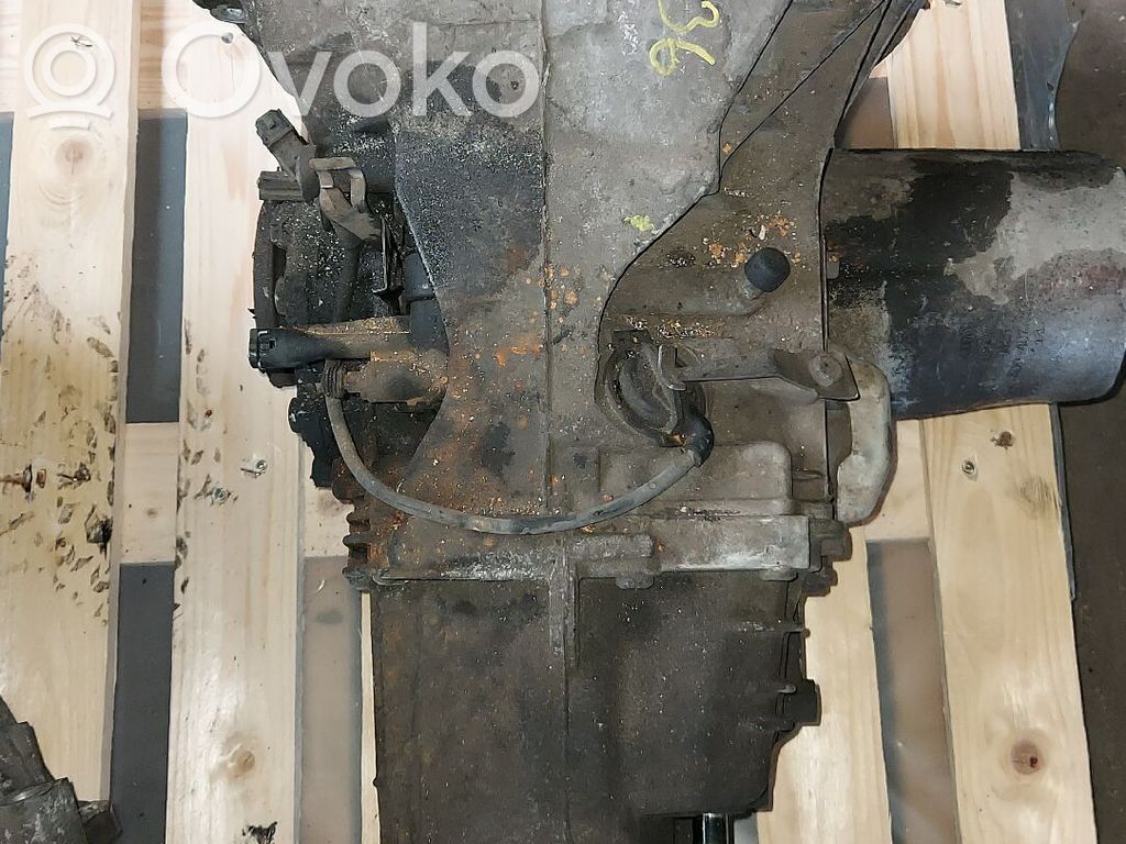 Volkswagen PASSAT B5 Manualna 5-biegowa skrzynia biegów 