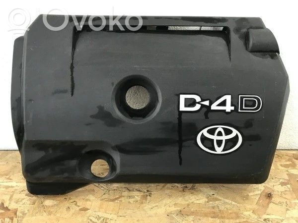 Toyota Avensis T250 Variklio dangtis (apdaila) 
