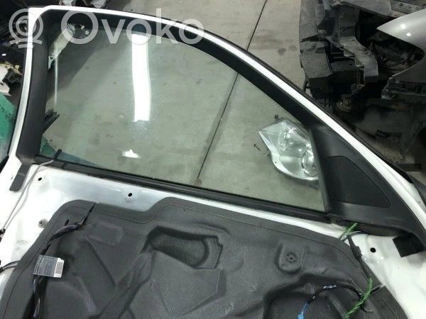 BMW 1 E81 E87 Основное стекло передних дверей (четырехдверного автомобиля) 