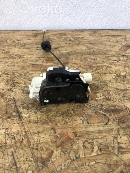 Audi A4 S4 B7 8E 8H Cerradura de puerta delantera 