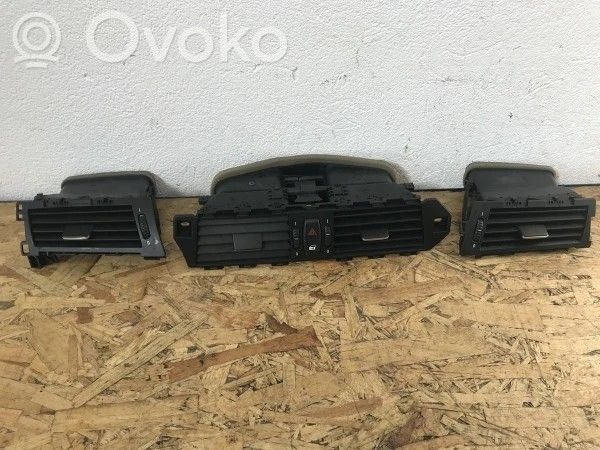 BMW 5 E60 E61 Luftausströmer Lüftungsdüse Luftdüse Mitte 