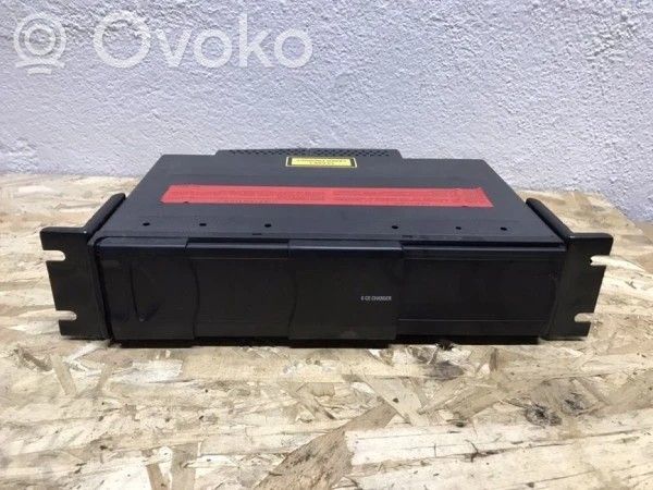 BMW 1 E81 E87 CD/DVD changer 