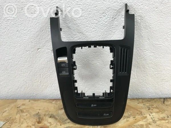 Audi A4 S4 B8 8K Rankinio stabdžio jungtukas 