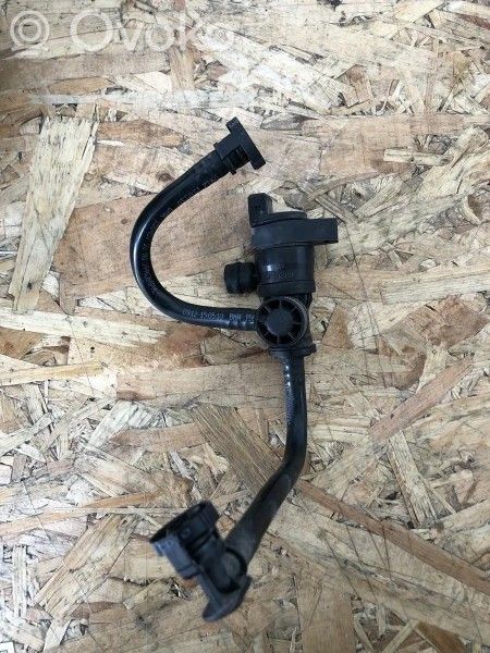 BMW 5 F10 F11 Vacuum valve 