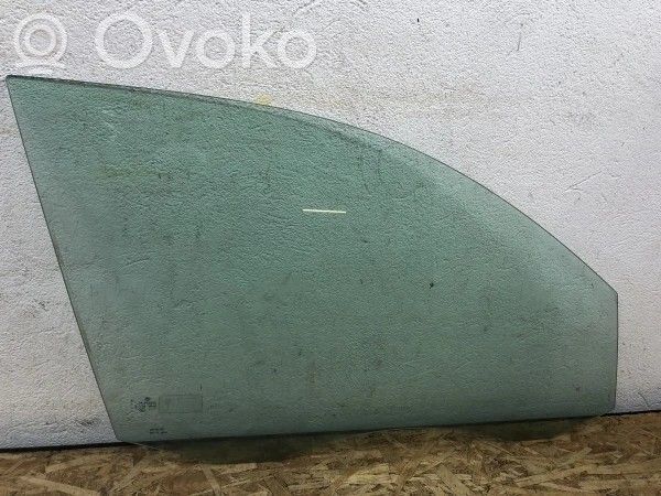 Volkswagen Tiguan Front door window glass four-door 