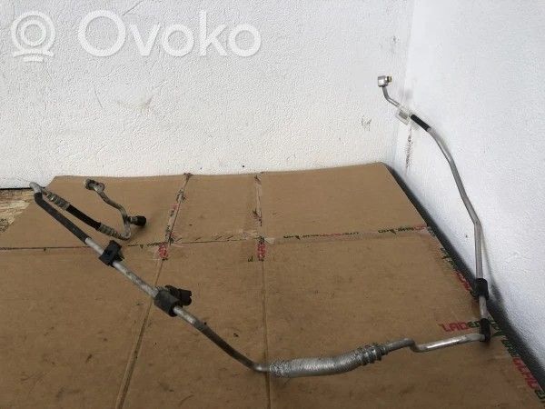 BMW 3 E90 E91 Трубка (трубки)/ шланг (шланги) кондиционера воздуха 