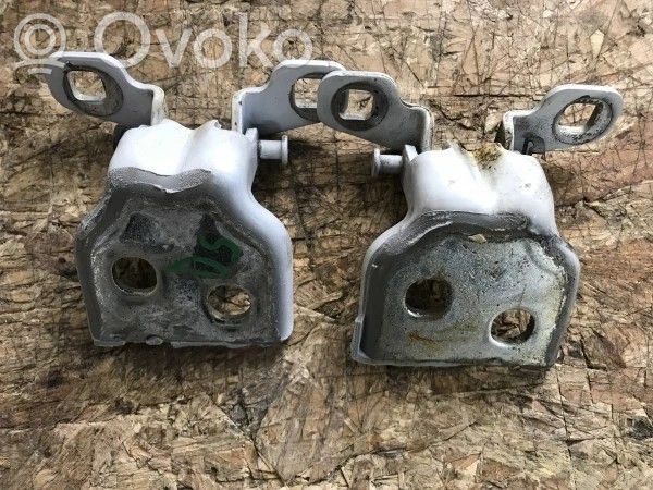 Dacia Sandero Rear door upper hinge 