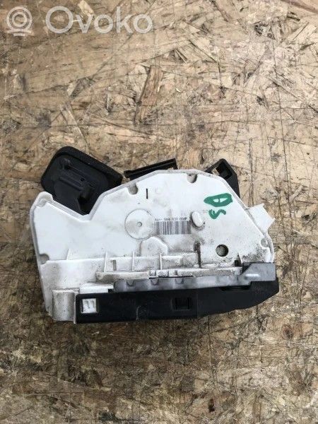 Volkswagen Polo V 6R Rear door lock 