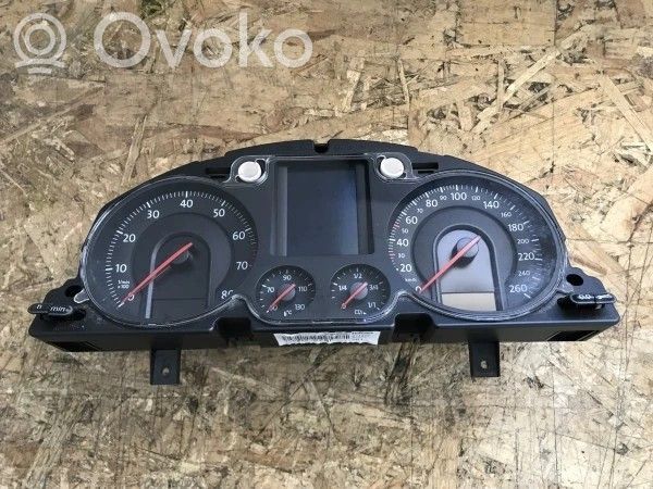 Volkswagen PASSAT B6 Nopeusmittari (mittaristo) 
