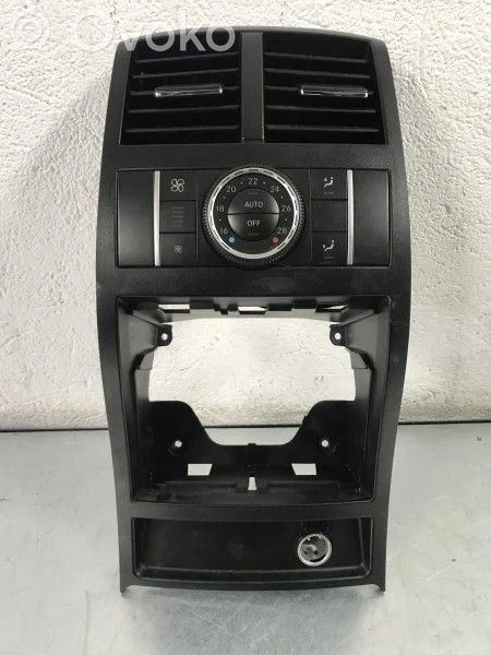 Mercedes-Benz GL X164 Oro kondicionieriaus/ klimato/ pečiuko valdymo blokas (salone) 