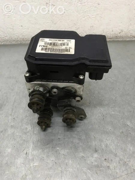 Volkswagen PASSAT B7 Pompa ABS 