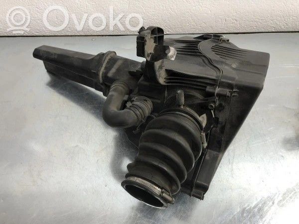 Ford Focus Air filter box 