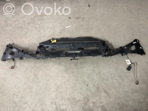 Ford Focus Ylempi jäähdyttimen ylätuen suojapaneeli 