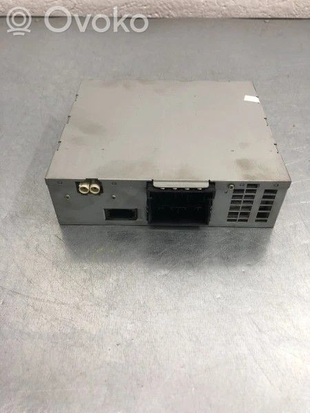 Audi A4 S4 B8 8K Sound amplifier 