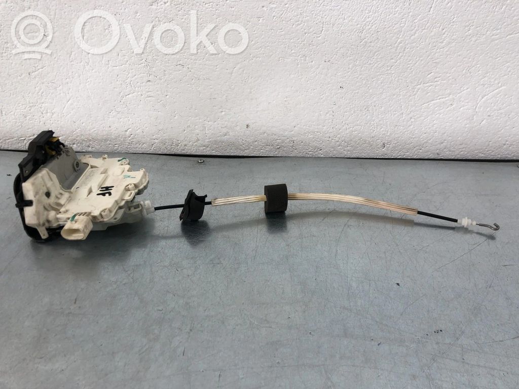 Audi A6 S6 C6 4F Zamek drzwi przednich 