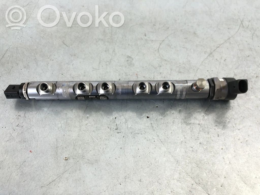 Fuel main line pipe   880912902,90270