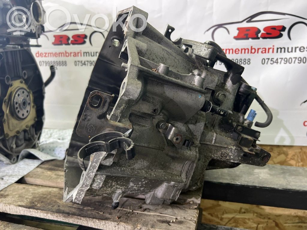 Nissan Qashqai Manual 6 speed gearbox 