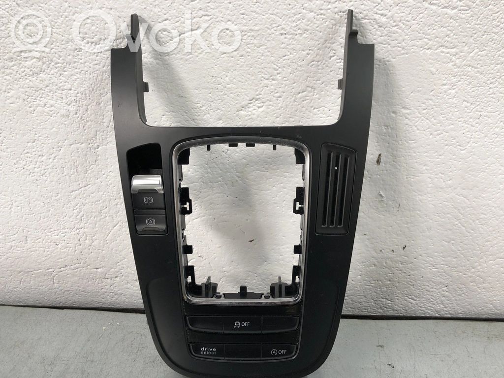Przycisk / Włącznik hamulca ręcznego   8K0864261,101288