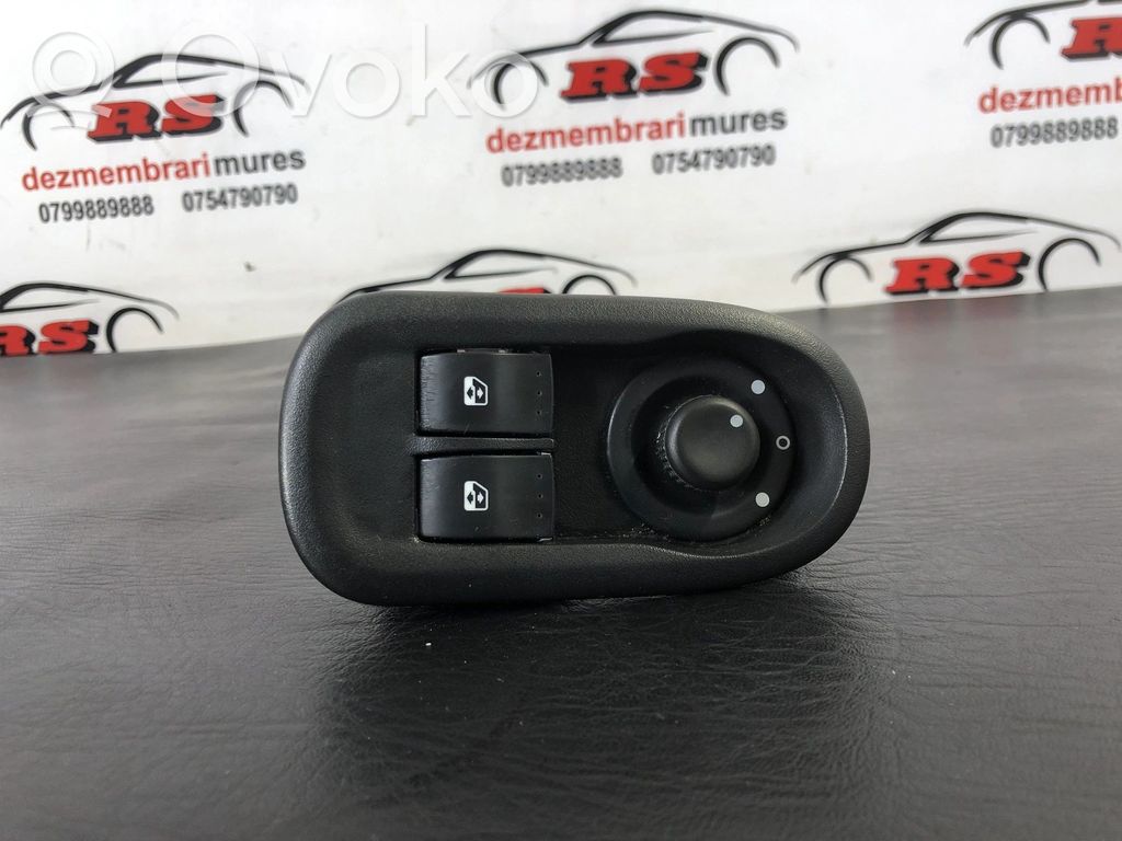 Nissan NV400 Electric window control switch 