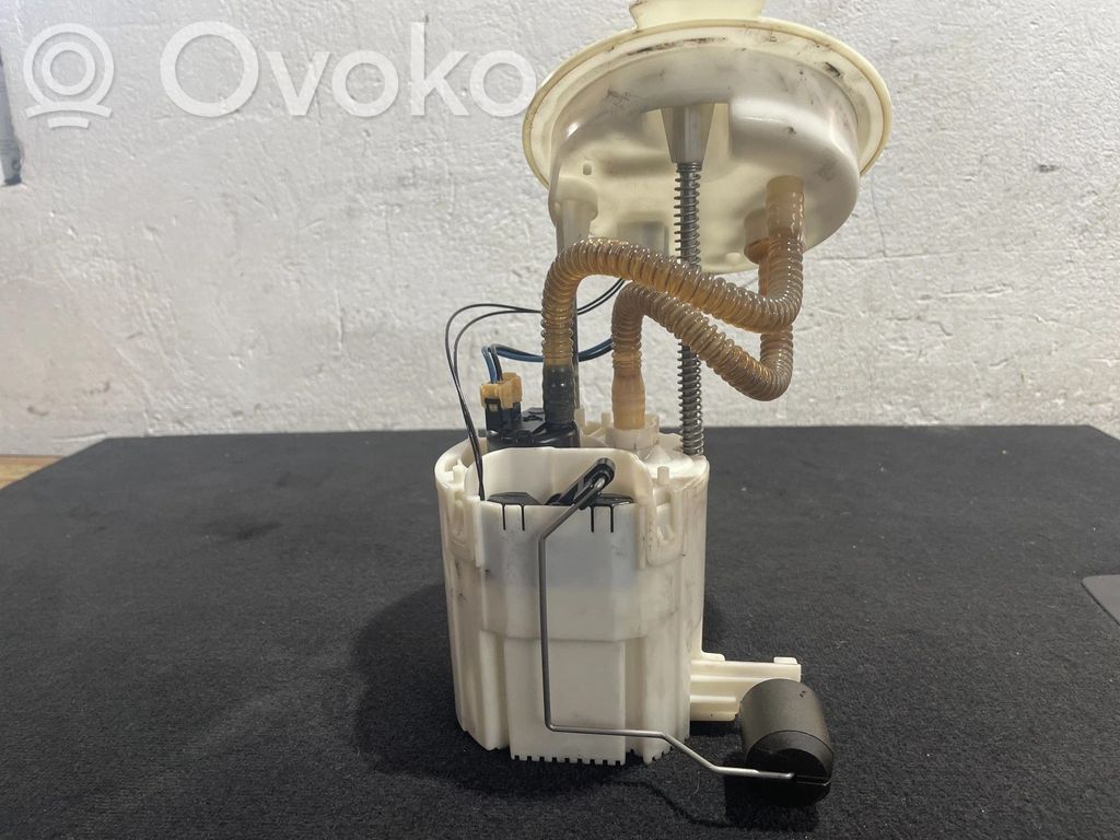 BMW 3 F30 F35 F31 Bomba interna de combustible 