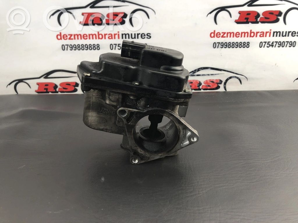 Volkswagen PASSAT CC EGR valve 