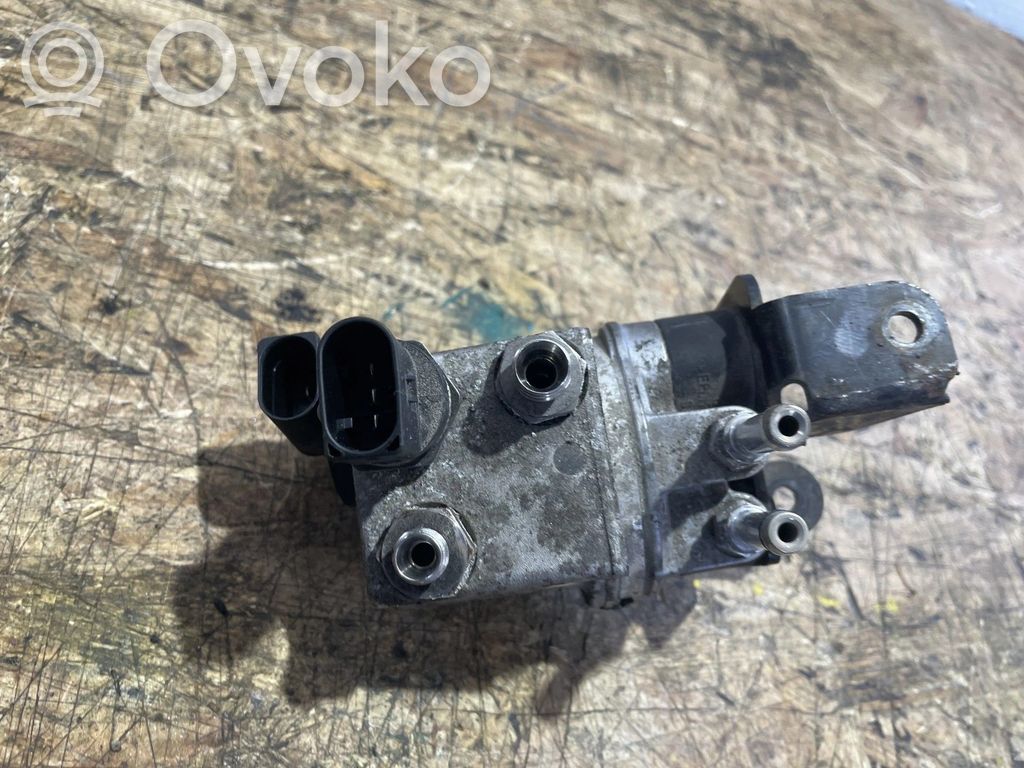 Regulator ciśnienia paliwa   3C0906009D,223343