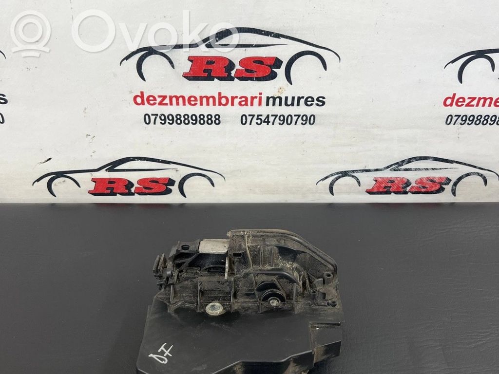 BMW X3 F25 Etuoven lukko 
